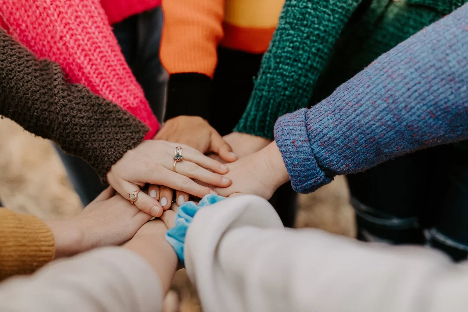 How to Build a Strong Team: Tips and Techniques for Successful Teamwork ...
