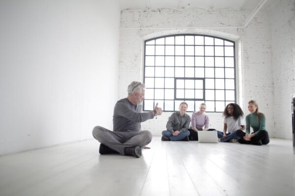 Building Strong Connections with Remote Airline Team Members: A Manager’s Guide