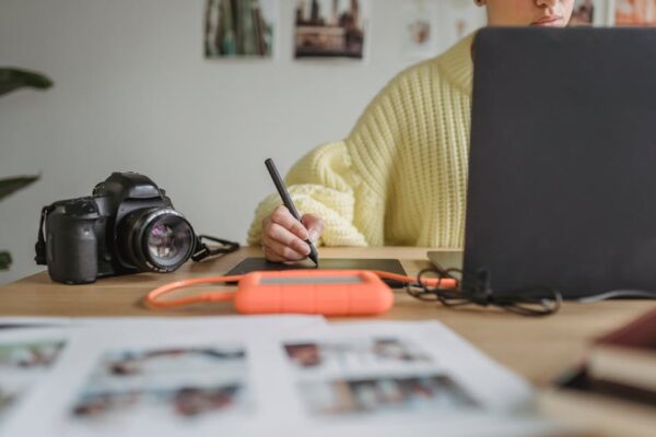 Mastering Photo Editing: Tips to Stay Focused and Efficient Amidst the Chaos