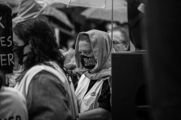 Striking the Right Balance: Managing Existing Clients and New Leads for Sales Success