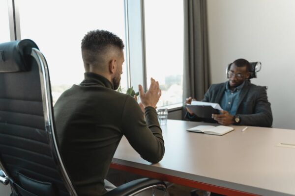 How to Ensure Constructive Feedback from Your Boss in a PR Role