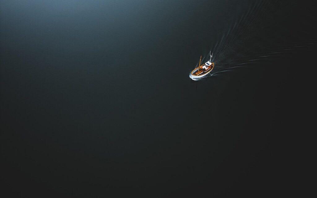 Integrating Minimalism with Classic Branding Integrating Minimalism with Classic Branding