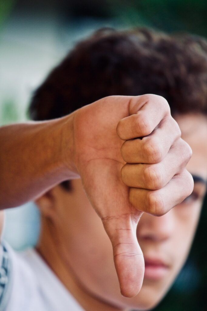 Body Language: Non-Verbal Cues That Convey Confidence Body Language: Non-Verbal Cues That Convey Confidence