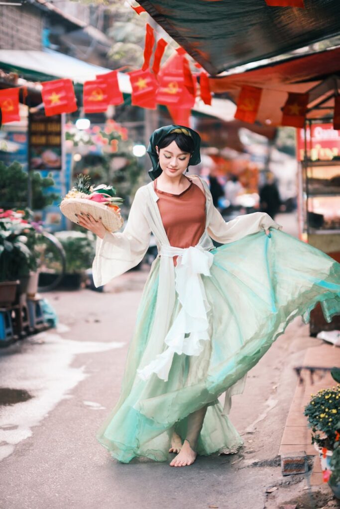 Exploring Resale Marketplaces Exploring Resale Marketplaces