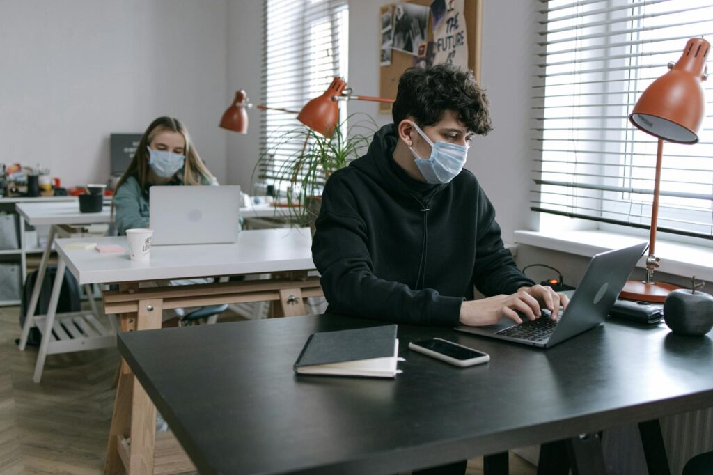 Measuring the Impact of Mobile Health Apps on Team Performance