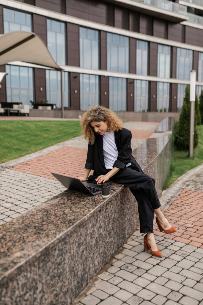 Navigating Career Paths in Emerging Tech Product Marketing Navigating Career Paths in Emerging Tech Product Marketing