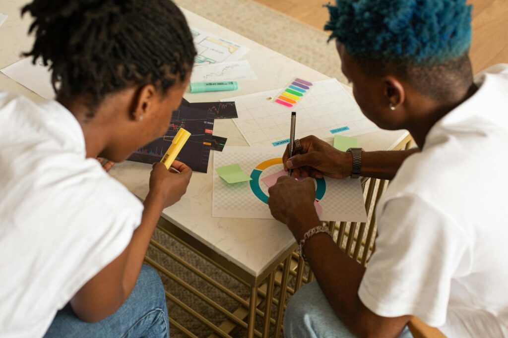 Navigating Hierarchical Dynamics in Design Meetings