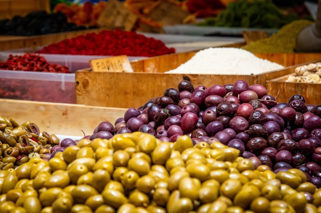 Global Events and Their Influence on Local Markets