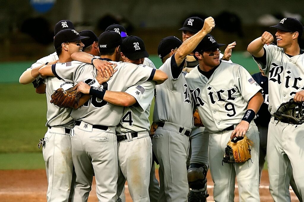Celebrating Small Wins: Motivating Your Team During the Transition