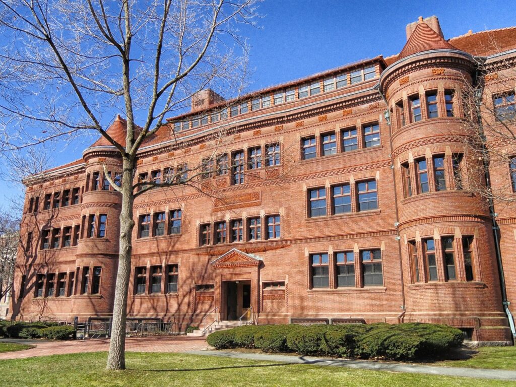 Adapting to Technological Changes in Higher Education