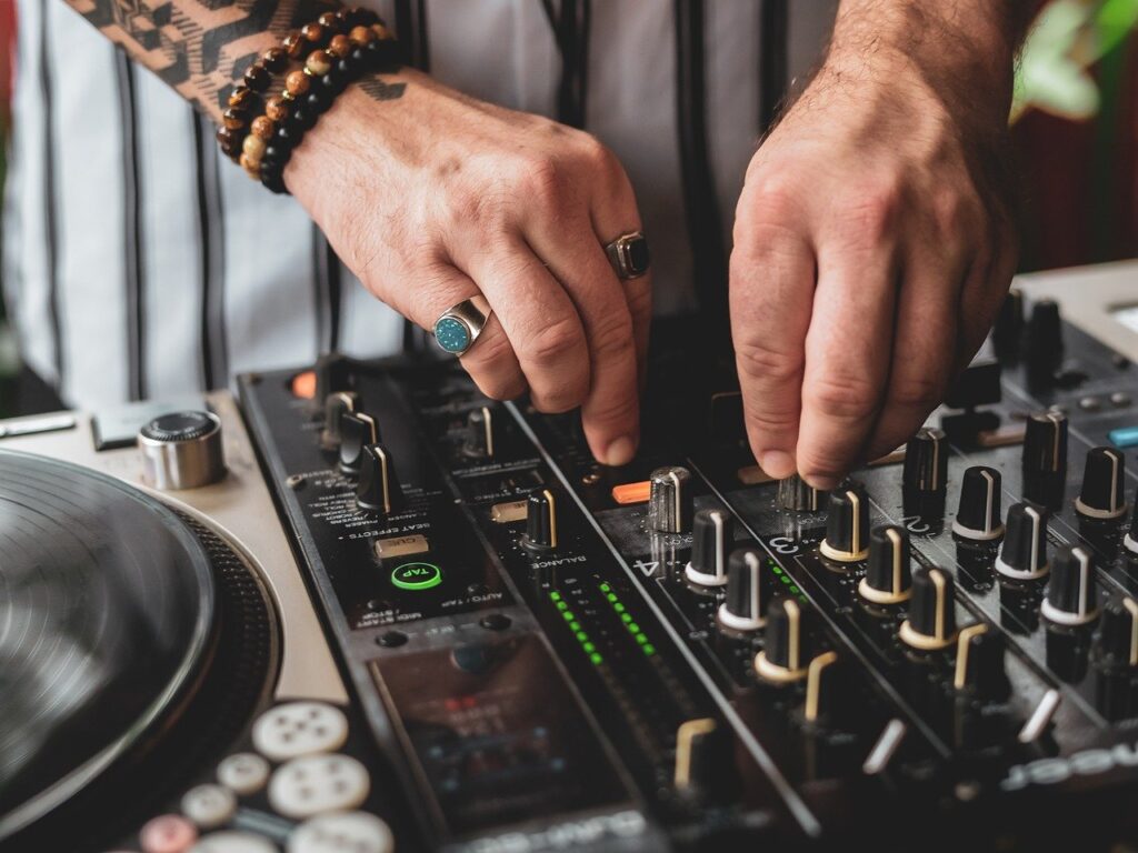 Tips for Enhancing Audio Quality During Live Sessions