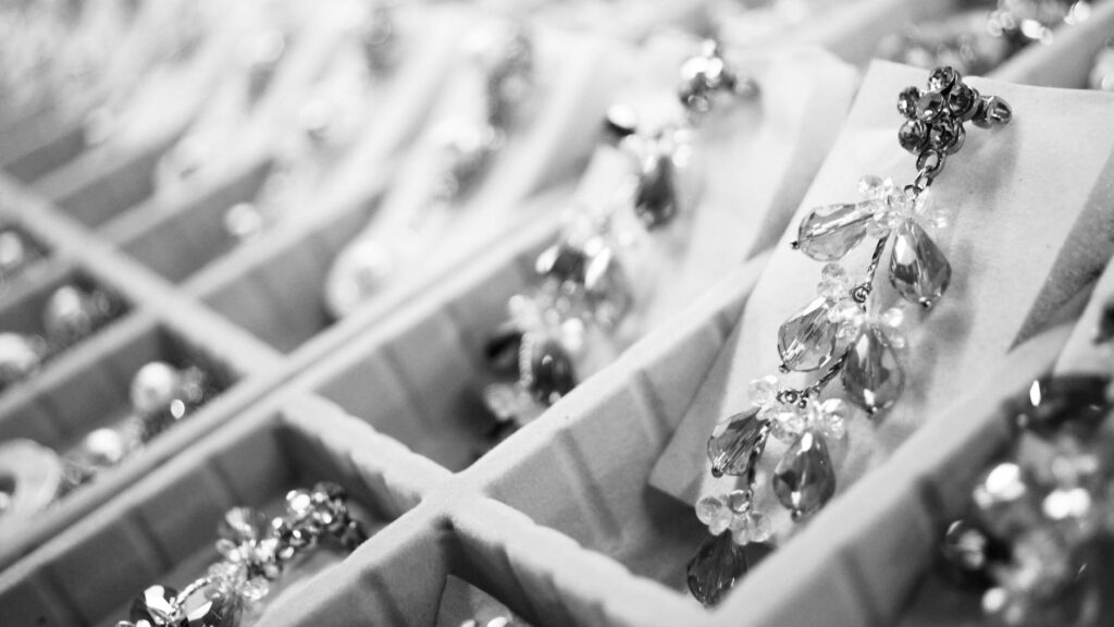 Case Studies: Successful Boutique Adaptations to Market Shifts Case Studies: Successful Boutique Adaptations to Market Shifts