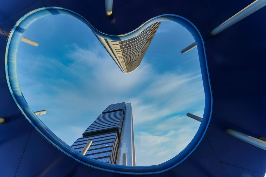 Understanding Diverse Perspectives in Prospecting Understanding Diverse Perspectives in Prospecting