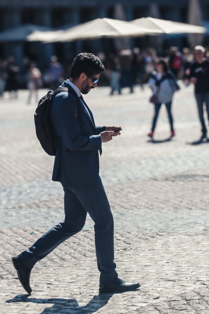 Technology's Influence on Nonverbal Communication in Busy Environments