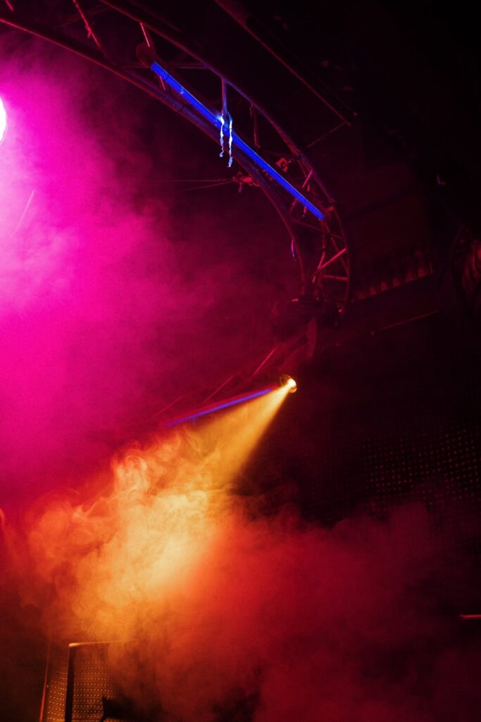 Leveraging Technology to Enhance Event Experiences Leveraging Technology to Enhance Event Experiences