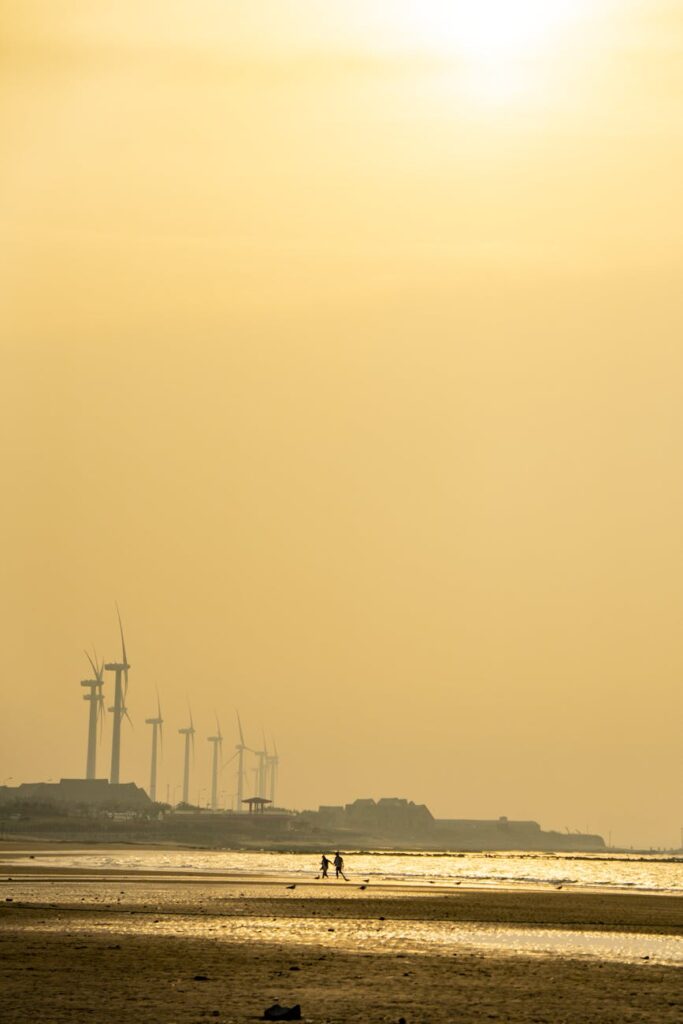 How to Find and Apply for Renewable Energy Internships