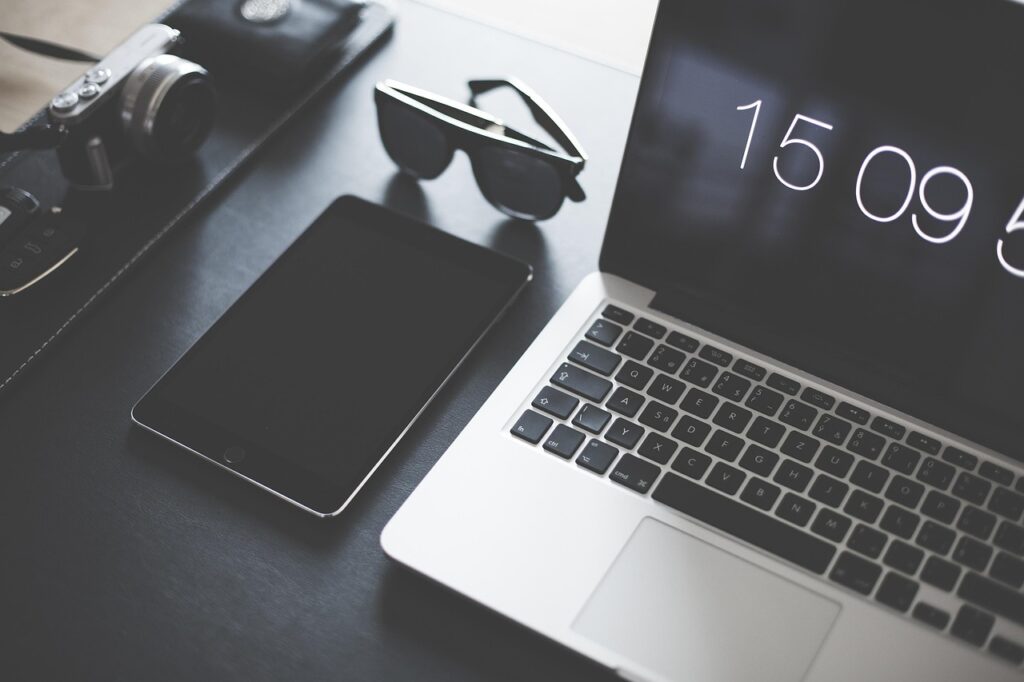 The Importance of Nonverbal Communication in the Workplace
