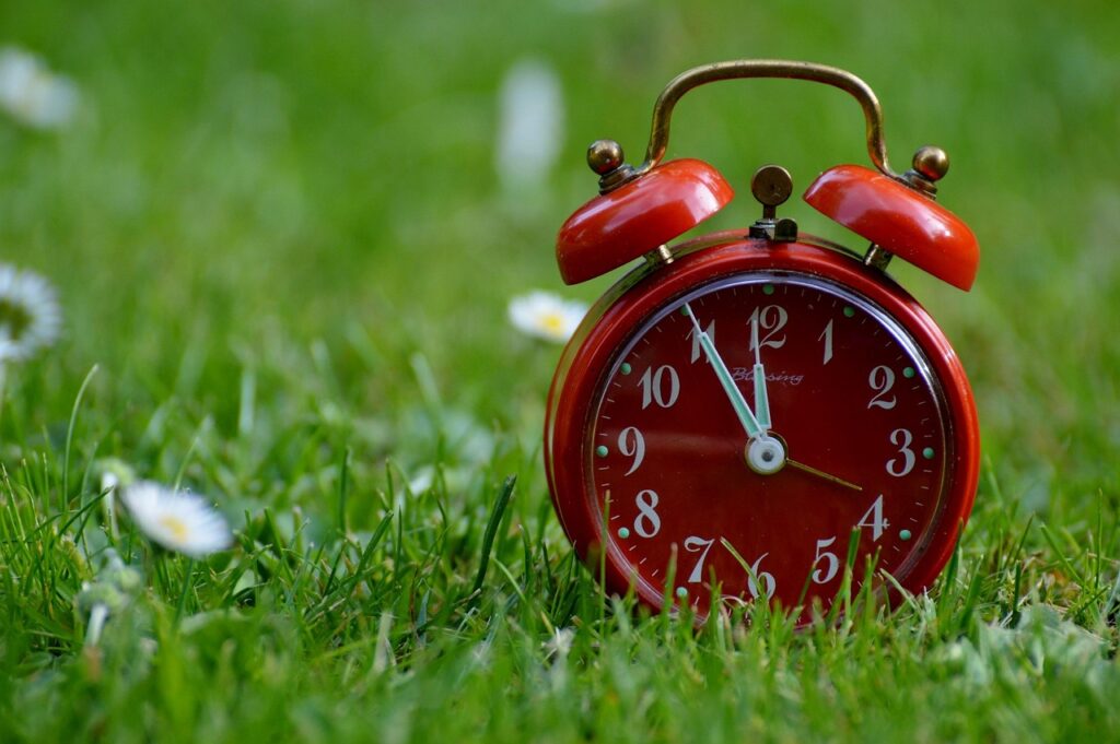 Setting Boundaries: Work Hours vs. Personal Time Setting Boundaries: Work Hours vs. Personal Time