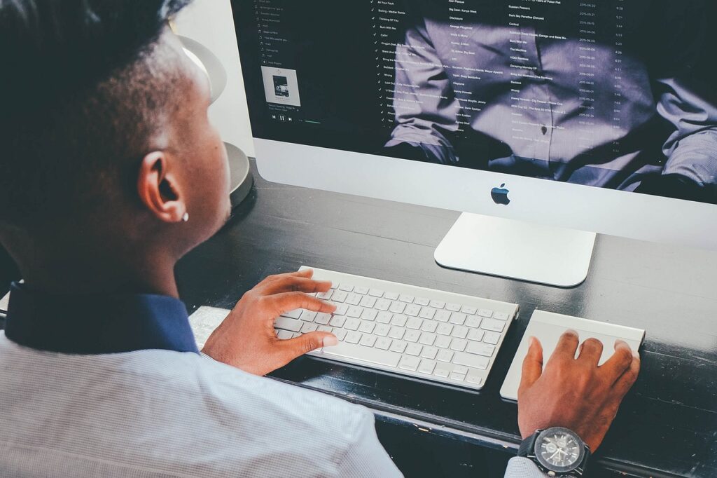 Case Studies: Successful KPI Prioritization in Marketing Operations