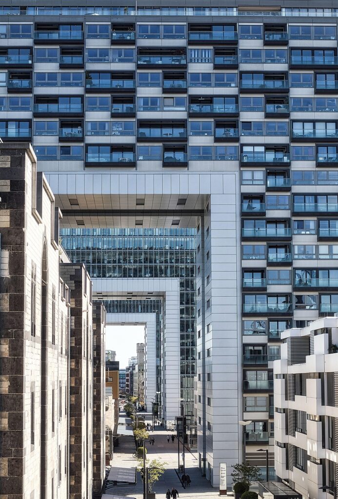 Sustainable Materials in Innovative Building Design