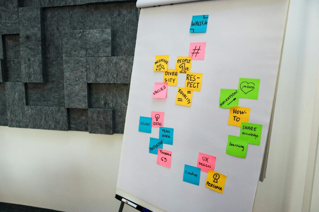 Balancing Honesty and Respect in Feedback