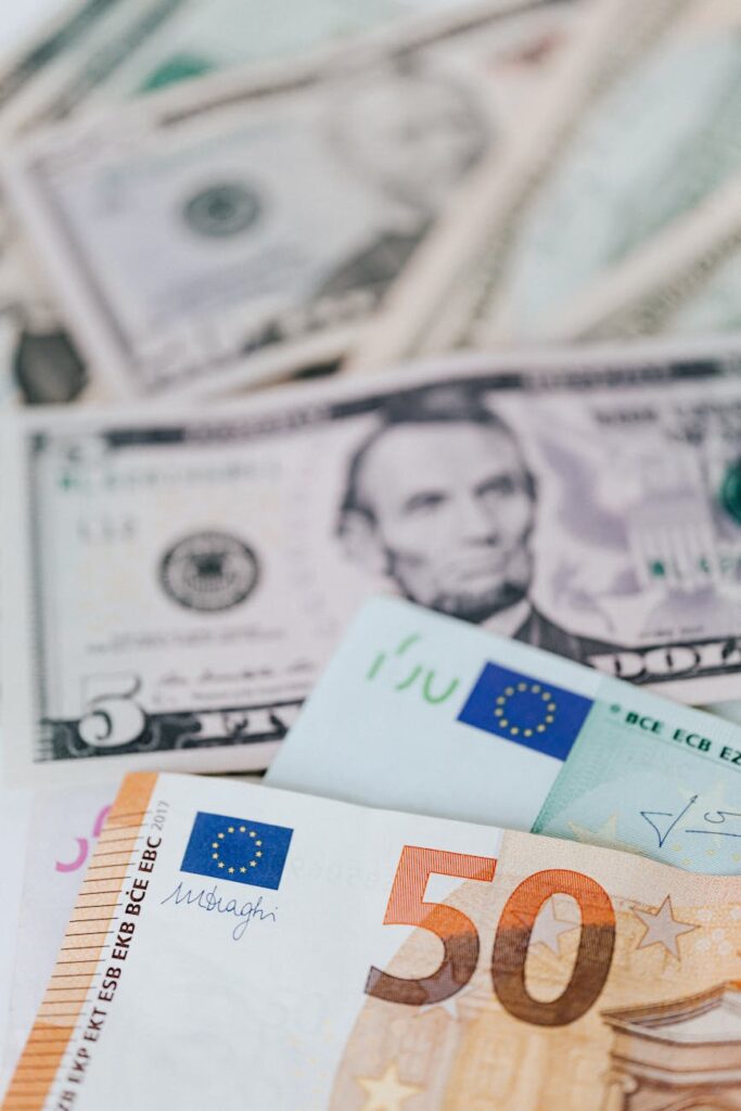 Managing Currency Fluctuations in International Markets