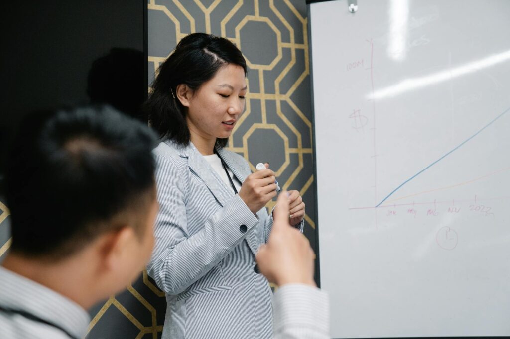 Exploring Diverse Career Paths in Economics Exploring Diverse Career Paths in Economics
