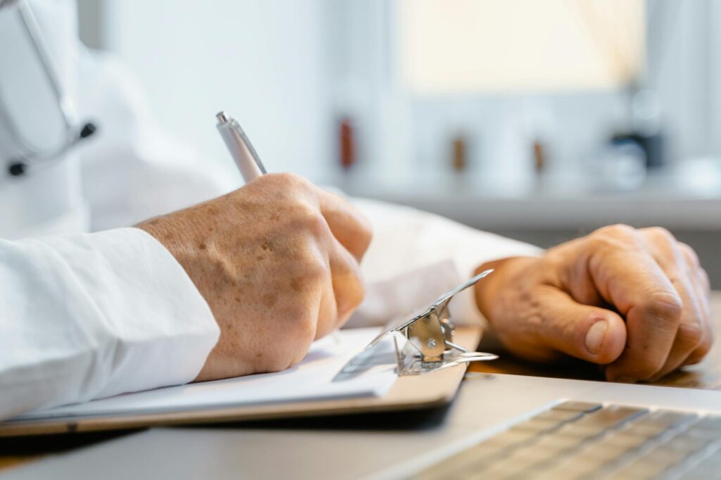 Prioritizing Tasks: Balancing Patient Care and Administrative Duties Prioritizing Tasks: Balancing Patient Care and Administrative Duties