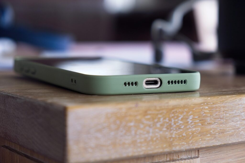 Role Of Feedback In Improving Mobile Responsiveness Strategies