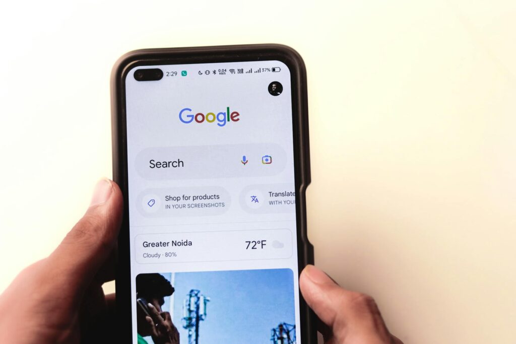 Leveraging Social Media for Budget-Friendly Advertising Leveraging Social Media for Budget-Friendly Advertising