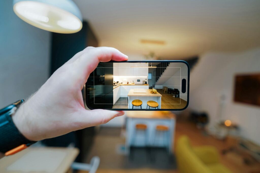 Facilitating Virtual Property Tours