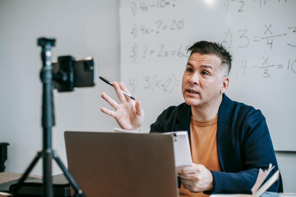 Interactive Learning: Engaging Leaders Through E-Learning
