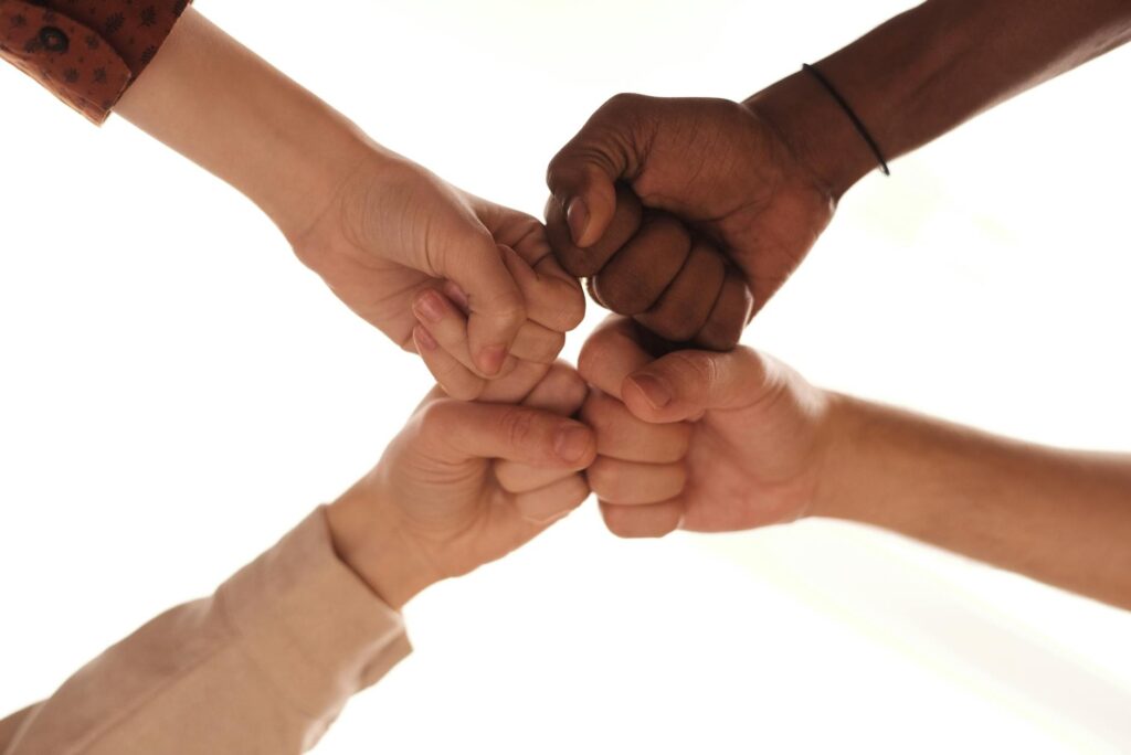 Encouraging Team Collaboration and Integration Encouraging Team Collaboration and Integration