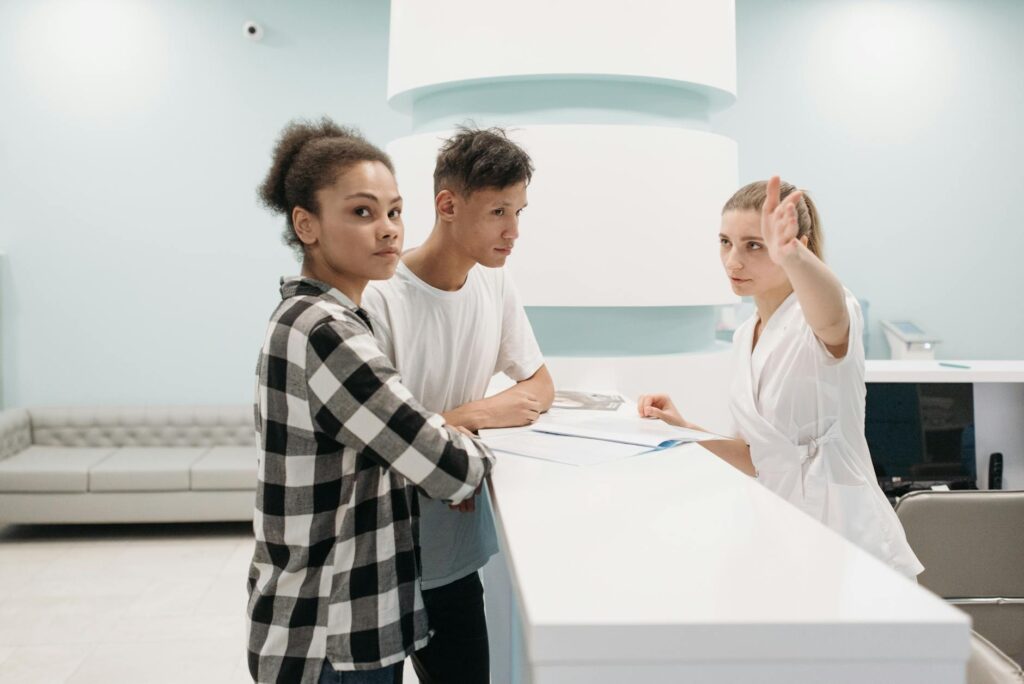 Transparent Communication: Keeping Patients Informed Transparent Communication: Keeping Patients Informed