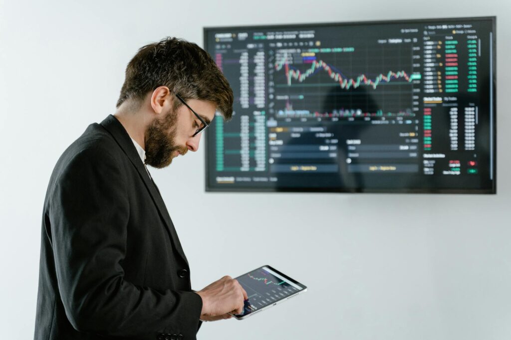 Adapting to Market Changes in the Fitness Industry Adapting to Market Changes in the Fitness Industry