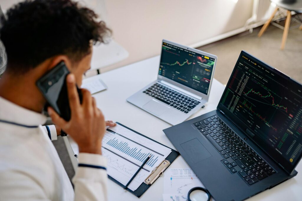 The Role of Compliance in CRM Data Management The Role of Compliance in CRM Data Management