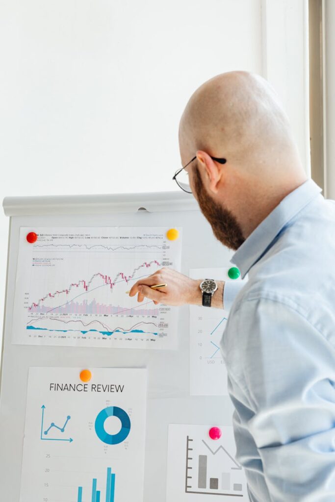 Leveraging Predictive Analytics for Employee Development Leveraging Predictive Analytics for Employee Development