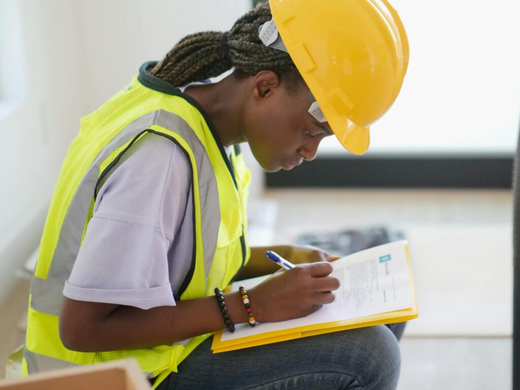 Navigating Regulatory Compliance in Construction Projects Navigating Regulatory Compliance in Construction Projects