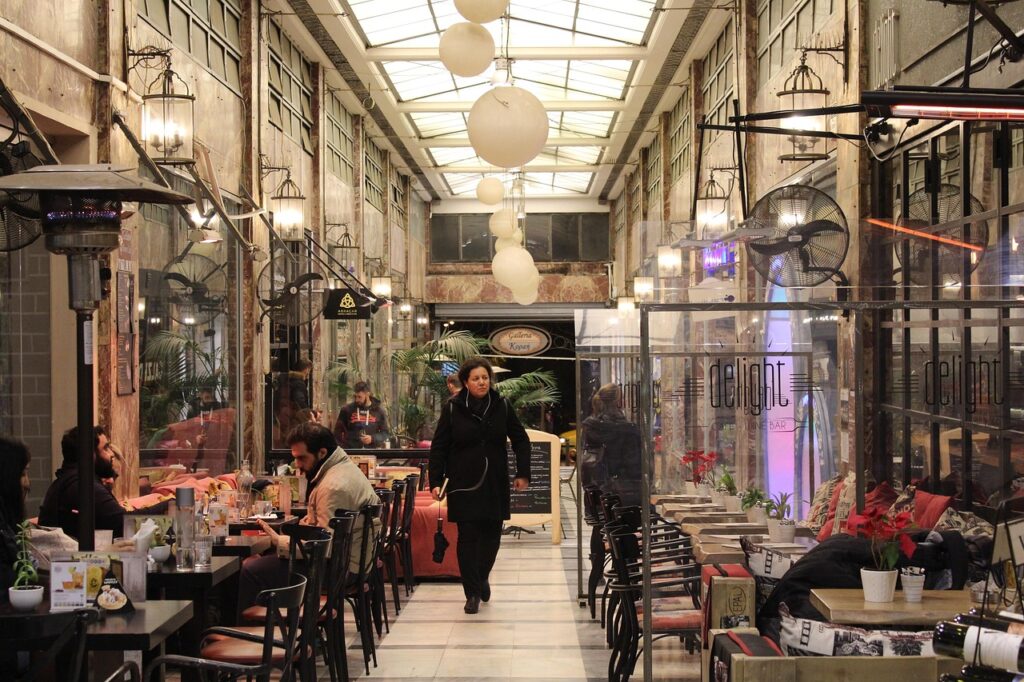 Creative Ways to Educate Clients on Market Trends