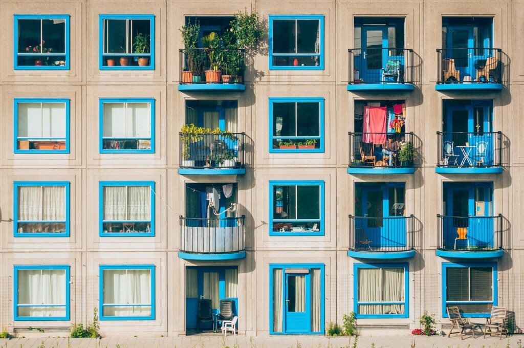 Visualizing Complex Urban Designs with 3D BIM Models Visualizing Complex Urban Designs with 3D BIM Models