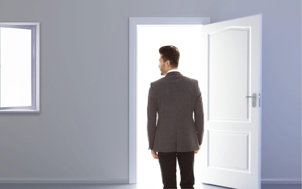 The Impact of Networking on Job Opportunities