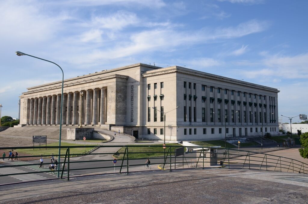 The Role of Training in Achieving Consensus Among Faculty