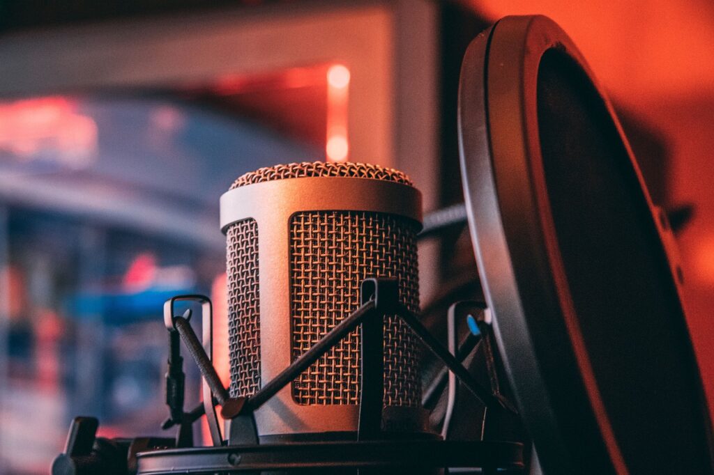 Leveraging Technology: Tools for Navigating Market Disruption Leveraging Technology: Tools for Navigating Market Disruption