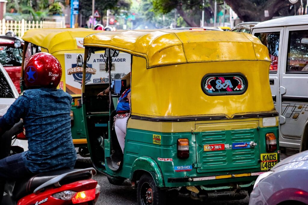 Prioritizing Customer Communication During Rush Hours