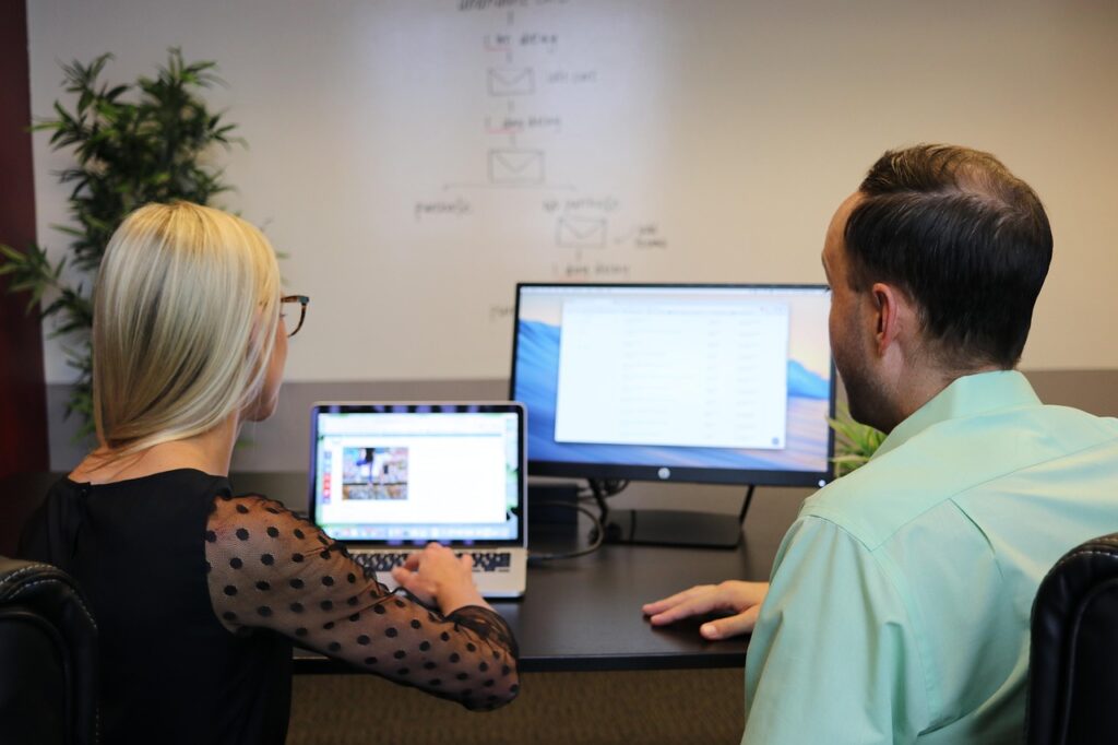 Communicating Availability to Clients