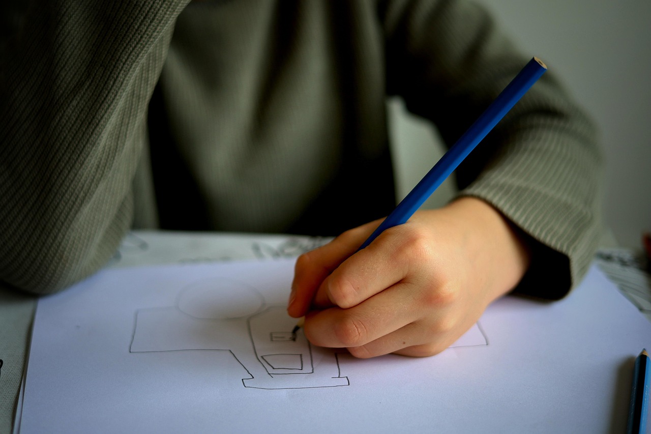 Revamping Your Team for Online Learning: Key Factors for Optimal Performance