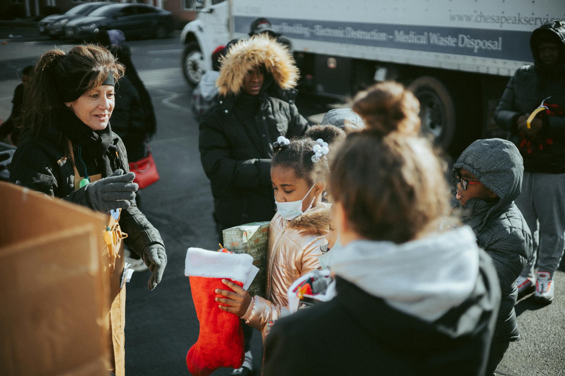 recognizing celebrating volunteer contributions
