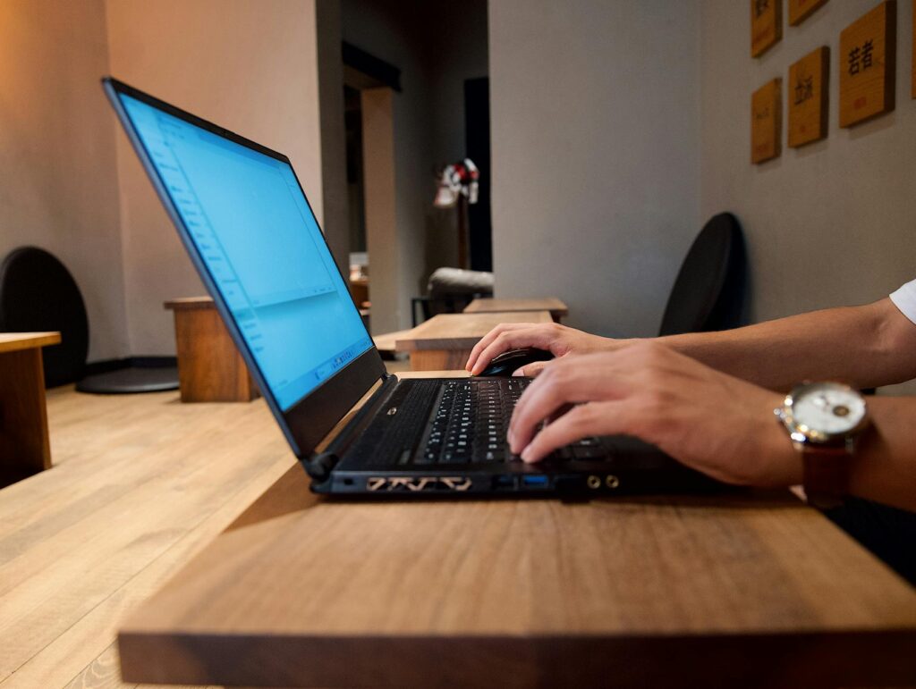 Freelancing: Exploring Alternative Career Paths Freelancing: Exploring Alternative Career Paths