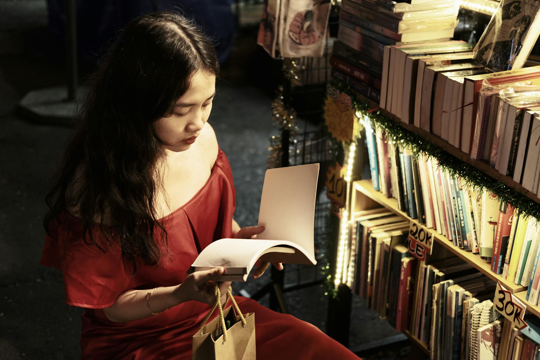 Navigating Conflicts: Strategies for Resolving Sales Team Disagreements