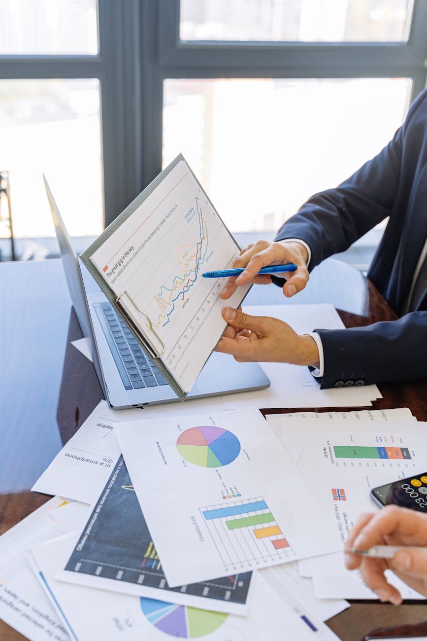 Navigating Conflicting Executive Feedback on Key Product Decisions